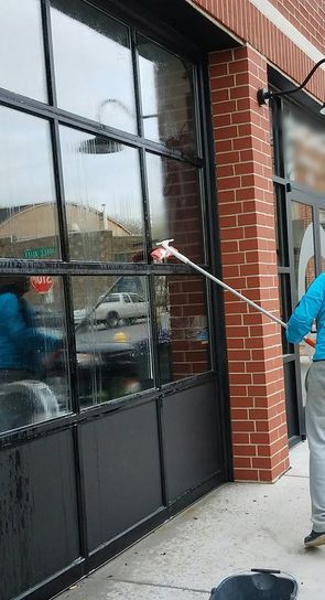 Window Cleaning in Maple Glen, PA (2)