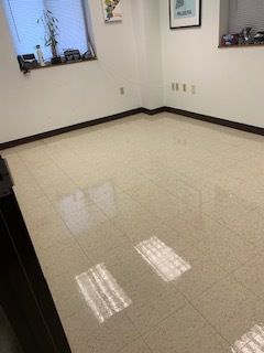 Before & After Floor Strip & Wax in Norristown, PA (2)